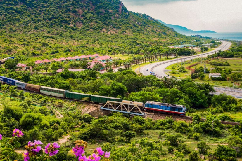 Review Of The Special Train Journey To Gia Lam Review Of The Special Train Journey To Gia Lam